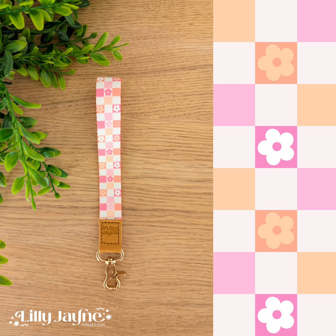 Retro Wild Flower Fabric Wristlet