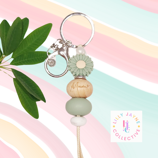 Sage Green Daisy Mum Keychain