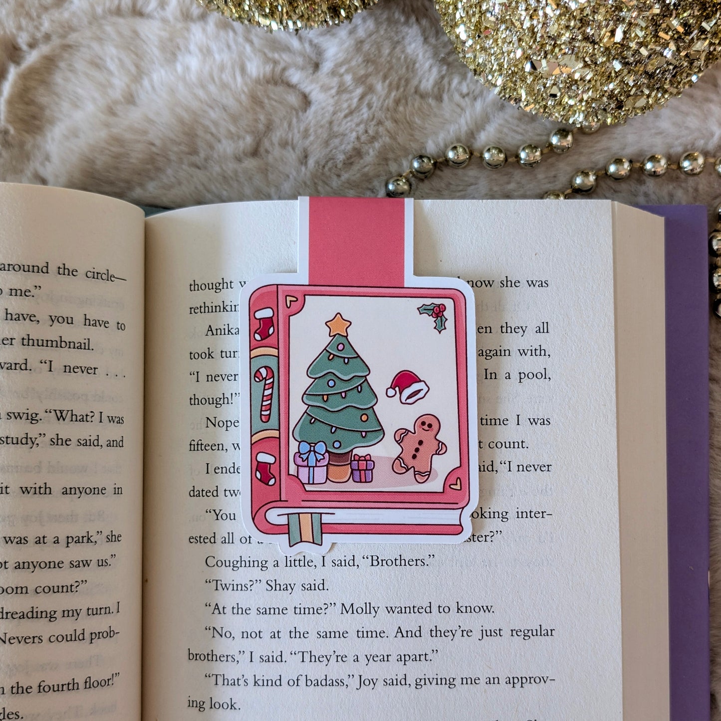 Gingerbread Book Magnetic Bookmark – Cute Bookish Page Savers